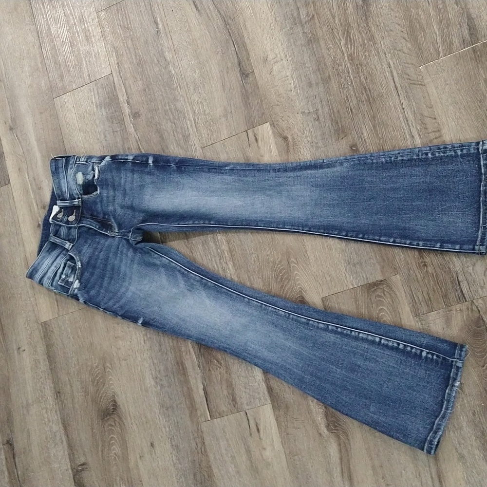 Like New: BKE YOUTH Girls Flare Jeans